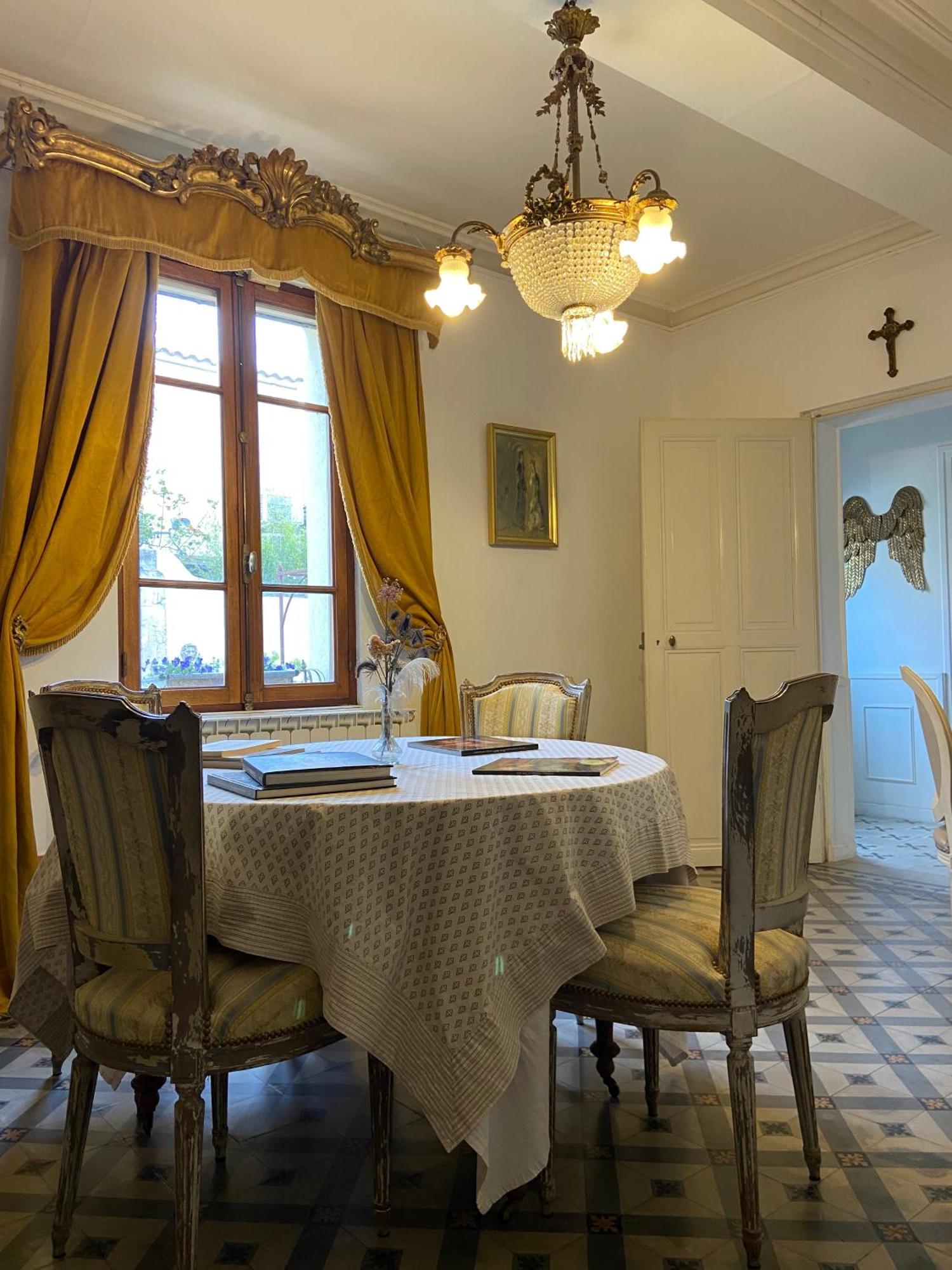 Maison 1823 - Suites De Charme A Garons Exteriér fotografie